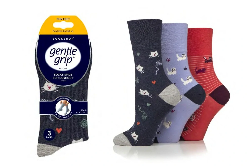 Trojpak dámských ponožek se spoustou koček