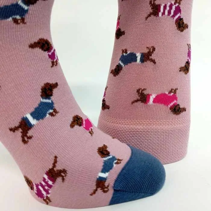 Barevné dámské ponožky s jezevčíky