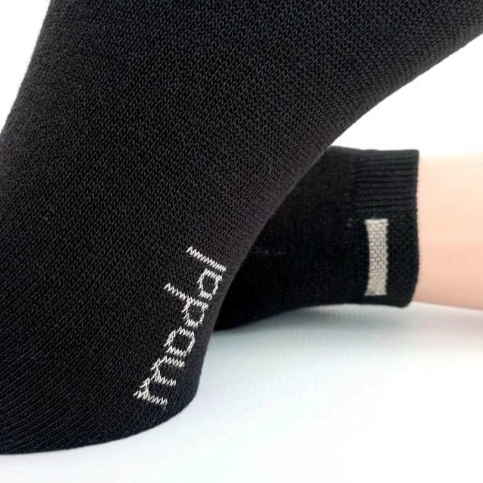 Kvalitní kotníkové ponožky z modalu