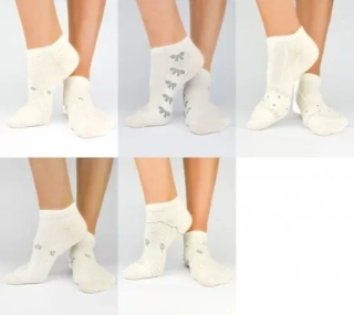 Kotníčkové ponožky s plastickým vzorem 5 párů