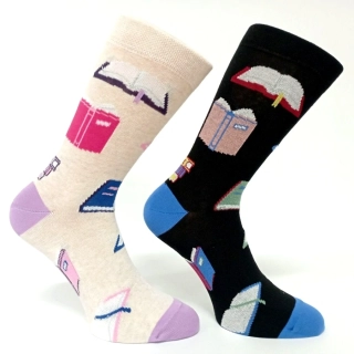 Bavlněné dámské ponožky s knižními motivy